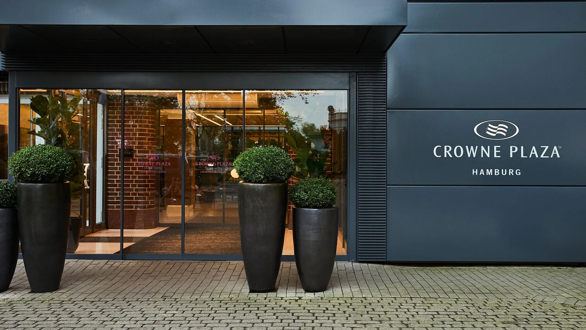 Crowne Plaza Hamburg-City Alster By Ihg 4*, Hamburg