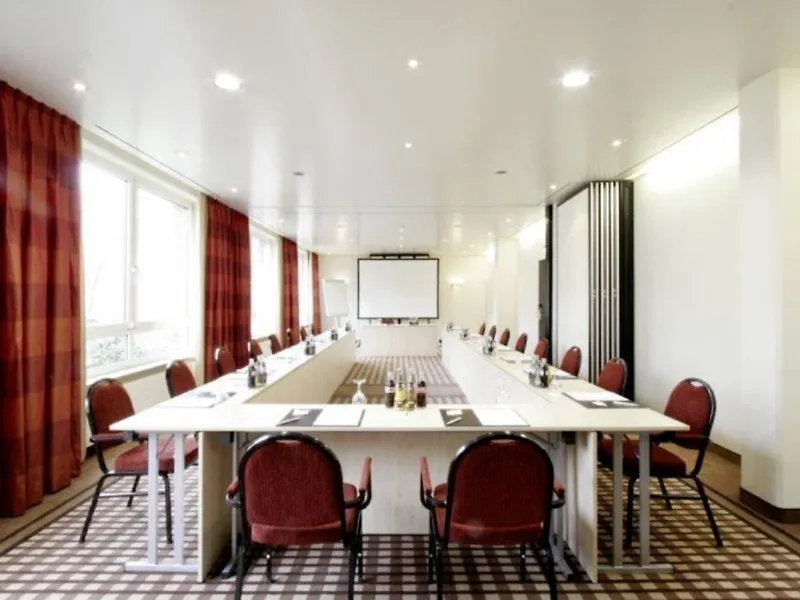 Crowne Plaza Hamburg-City Alster By Ihg 4*, Hamburg