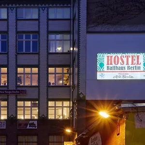 Ballhaus Albergue Berlim