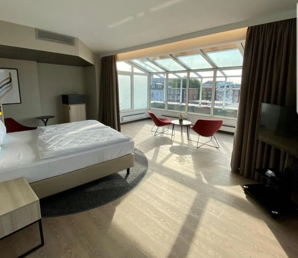 **** Hotel Crowne Plaza Hamburg-City Alster By Ihg Alemania