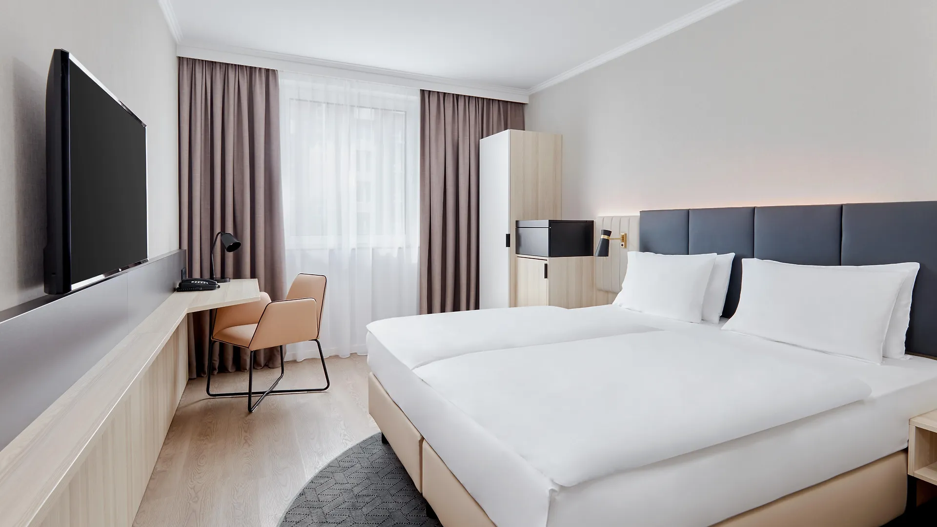 Crowne Plaza Hamburg-City Alster By Ihg Germany